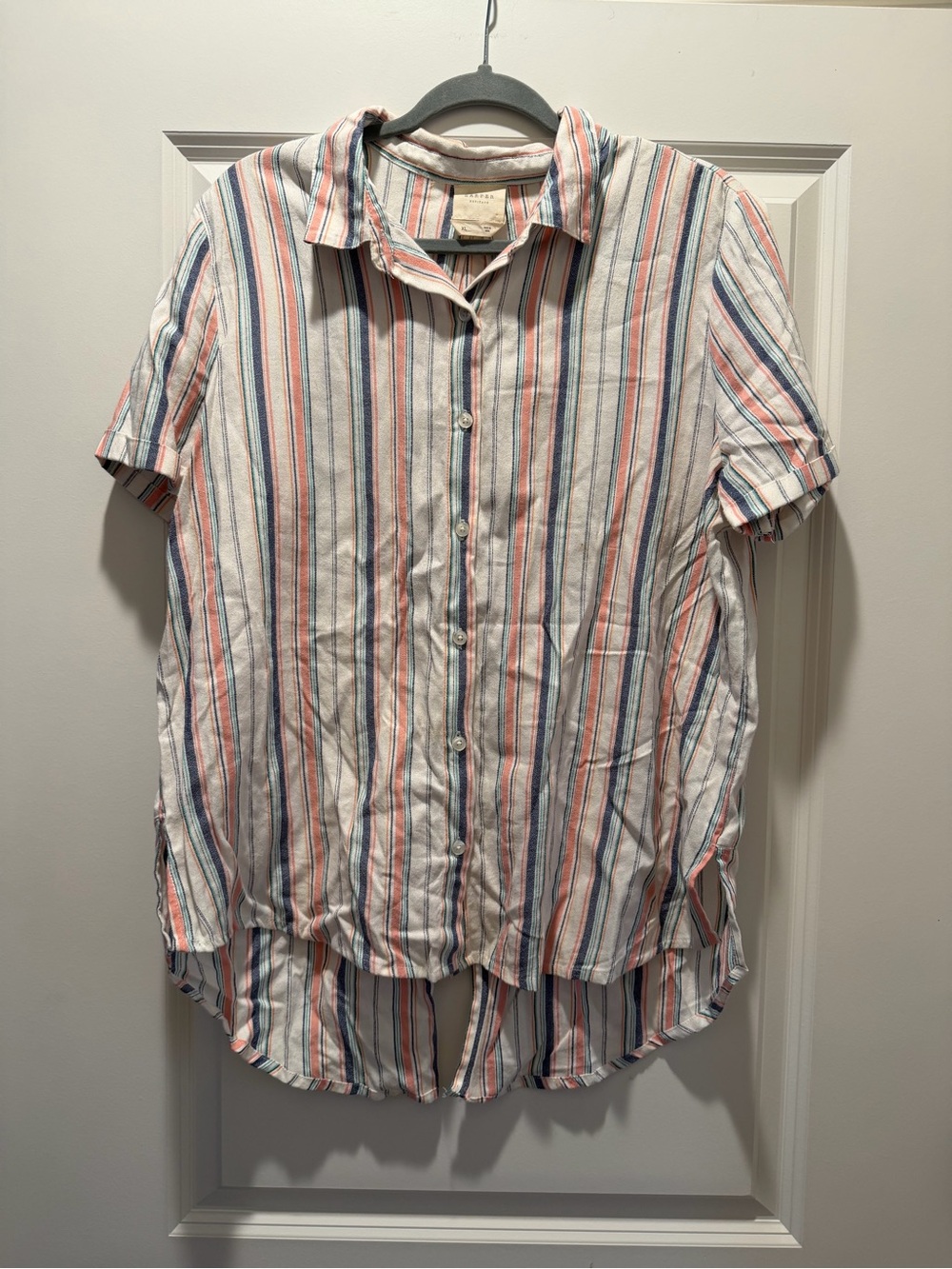 Relaxed Short-Sleeve Button-Down Shirt - Striped White with Red & Blue